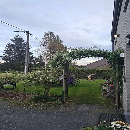 Cozy Apartment In Paliseul With Garden Carlsbourg エクステリア 写真