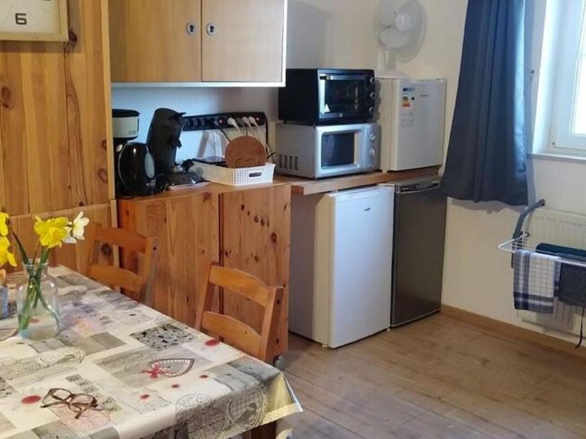 Cozy Apartment In Paliseul With Garden Carlsbourg エクステリア 写真