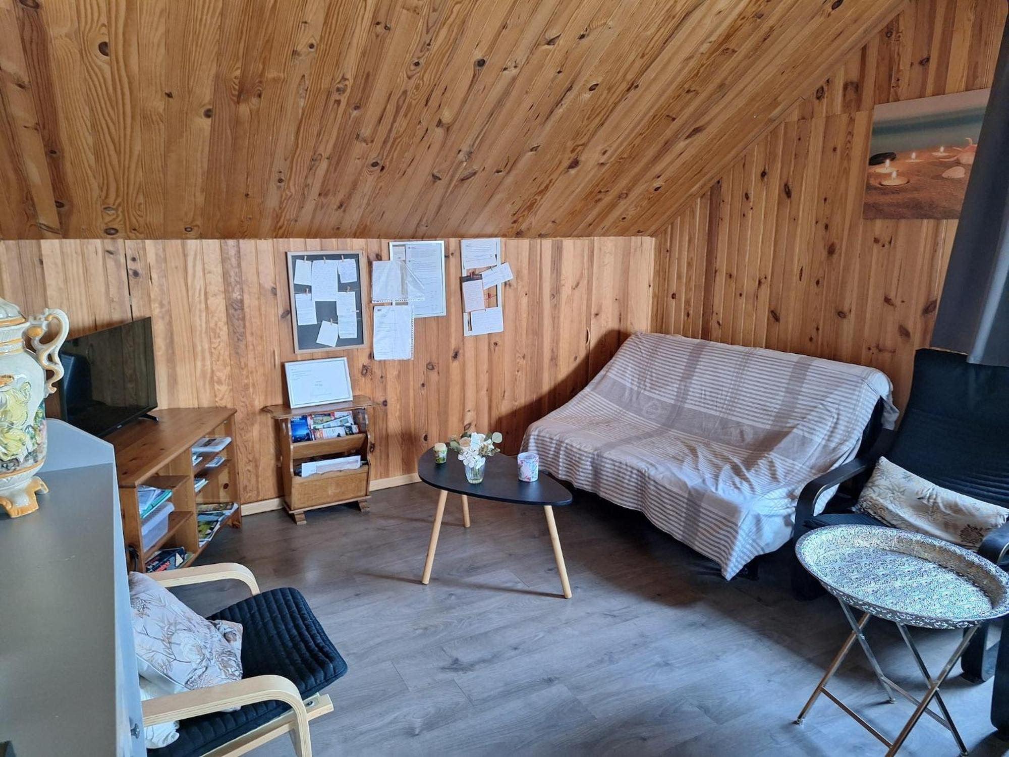 Cozy Apartment In Paliseul With Garden Carlsbourg エクステリア 写真