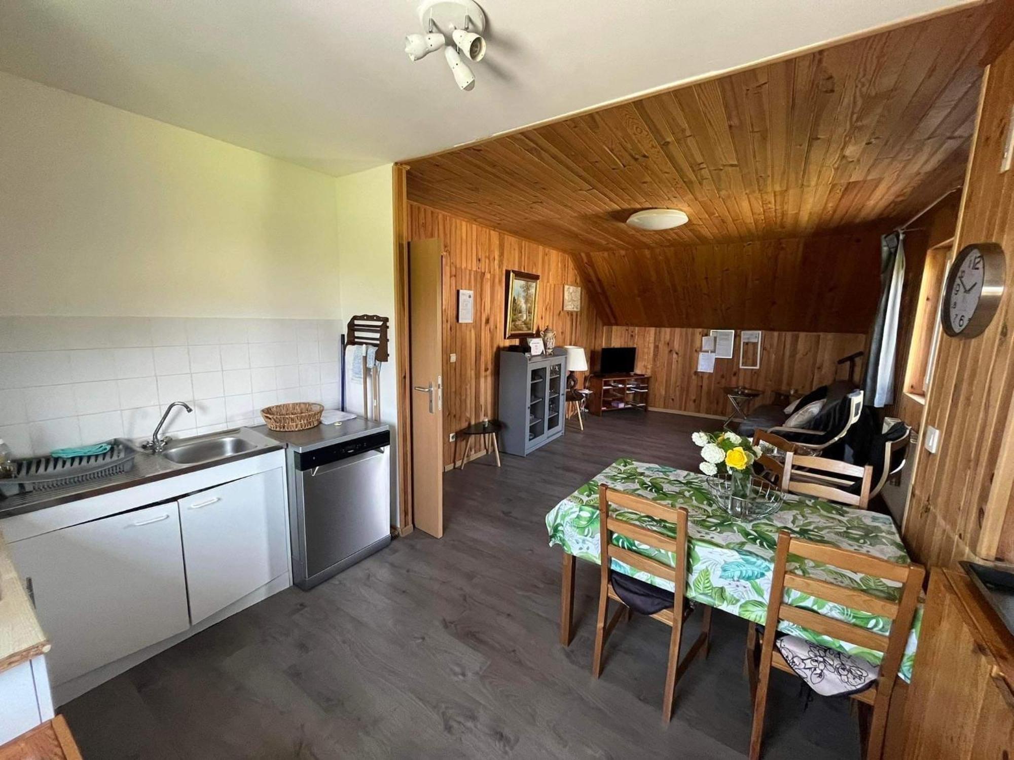 Cozy Apartment In Paliseul With Garden Carlsbourg エクステリア 写真