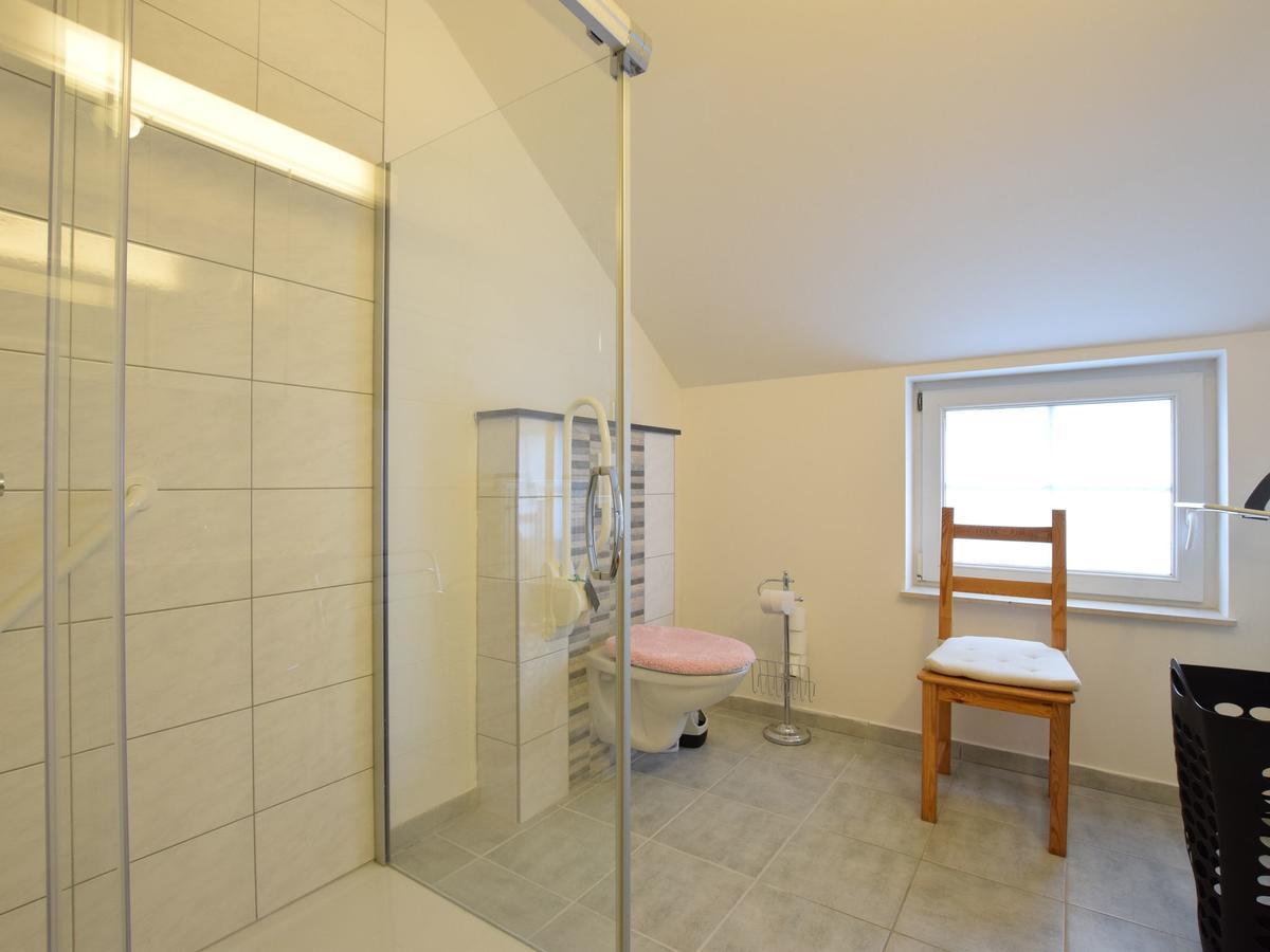 Cozy Apartment In Paliseul With Garden Carlsbourg エクステリア 写真