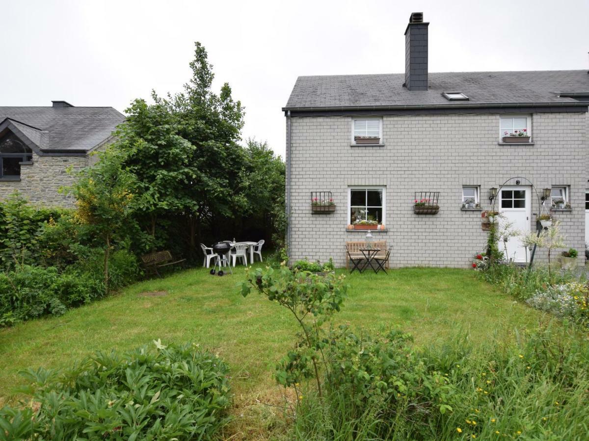 Cozy Apartment In Paliseul With Garden Carlsbourg エクステリア 写真